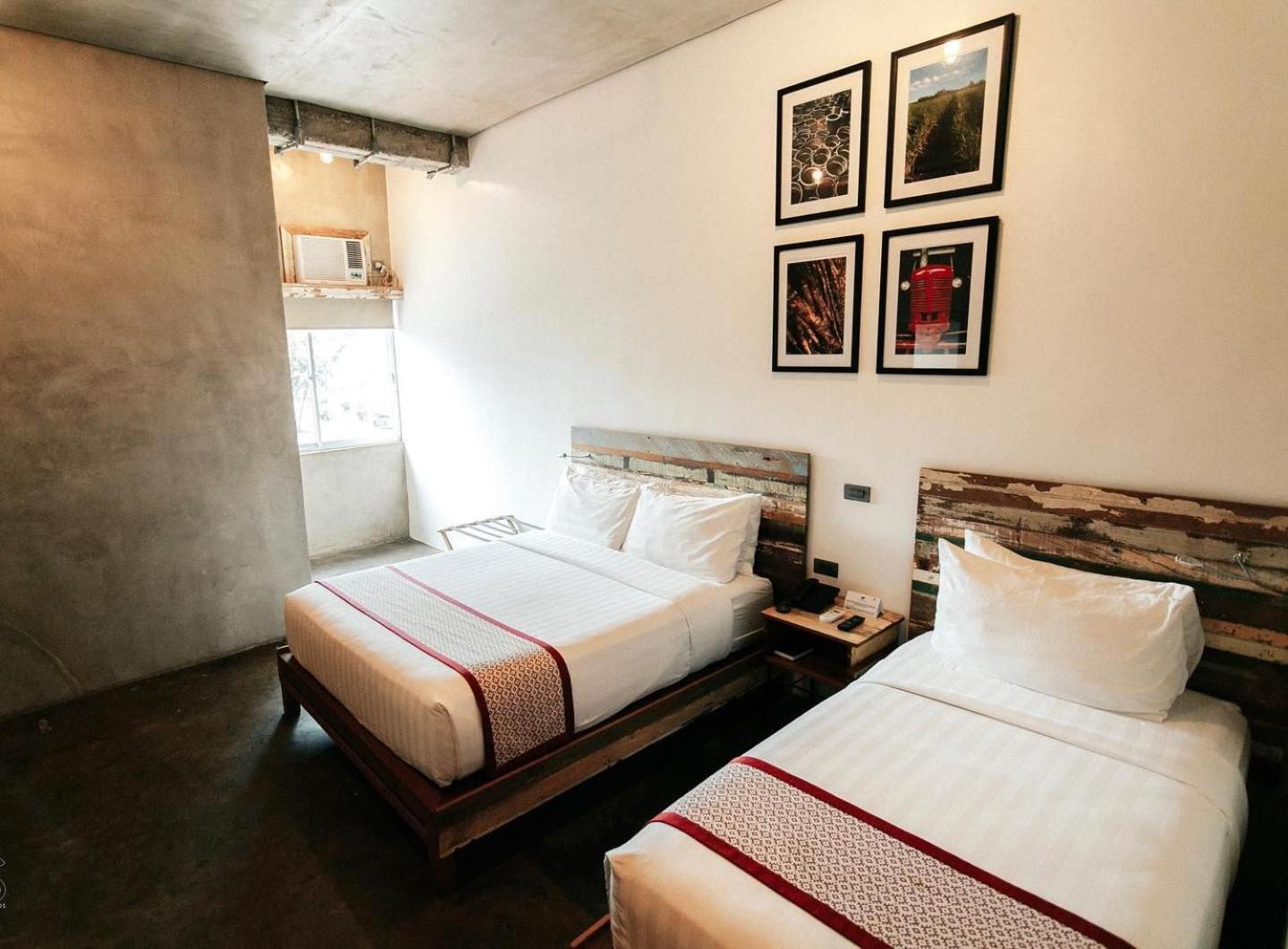 The Bricks Hotel Dumaguete City Екстер'єр фото