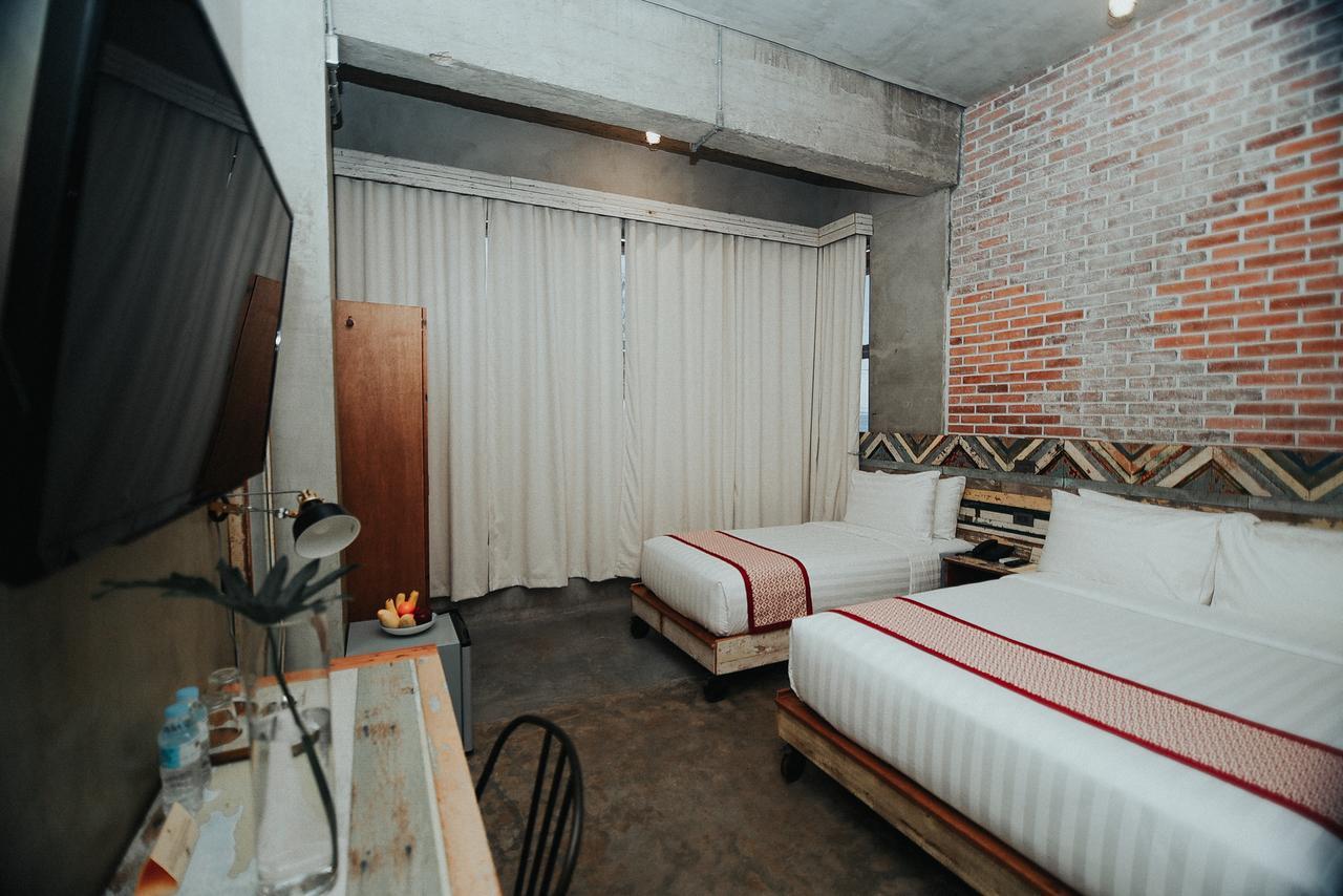 The Bricks Hotel Dumaguete City Екстер'єр фото