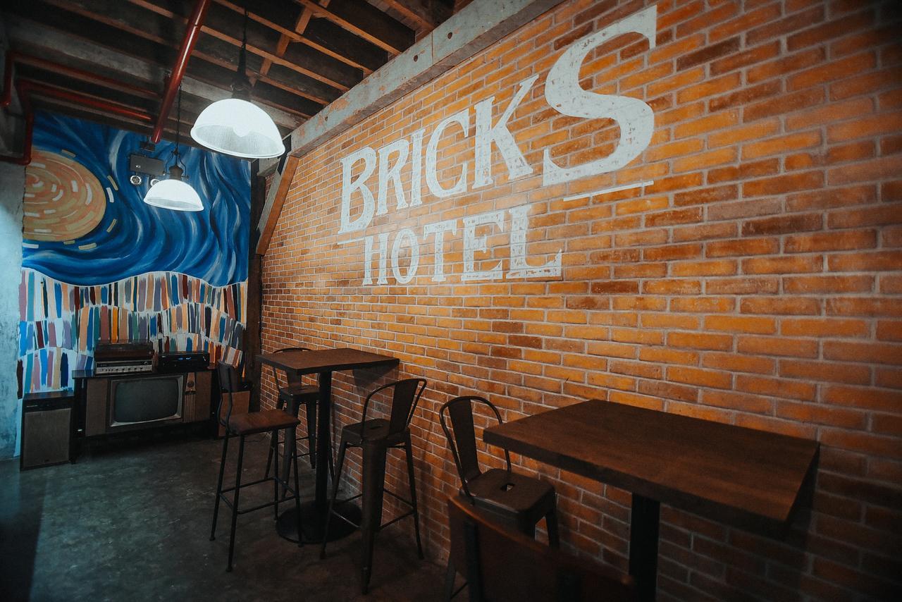 The Bricks Hotel Dumaguete City Екстер'єр фото